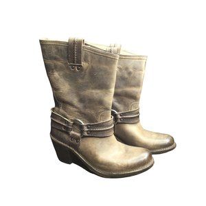 Frye Carmen Harness Short Boot Handcrafted from Vintage Tumbled Leather 9B